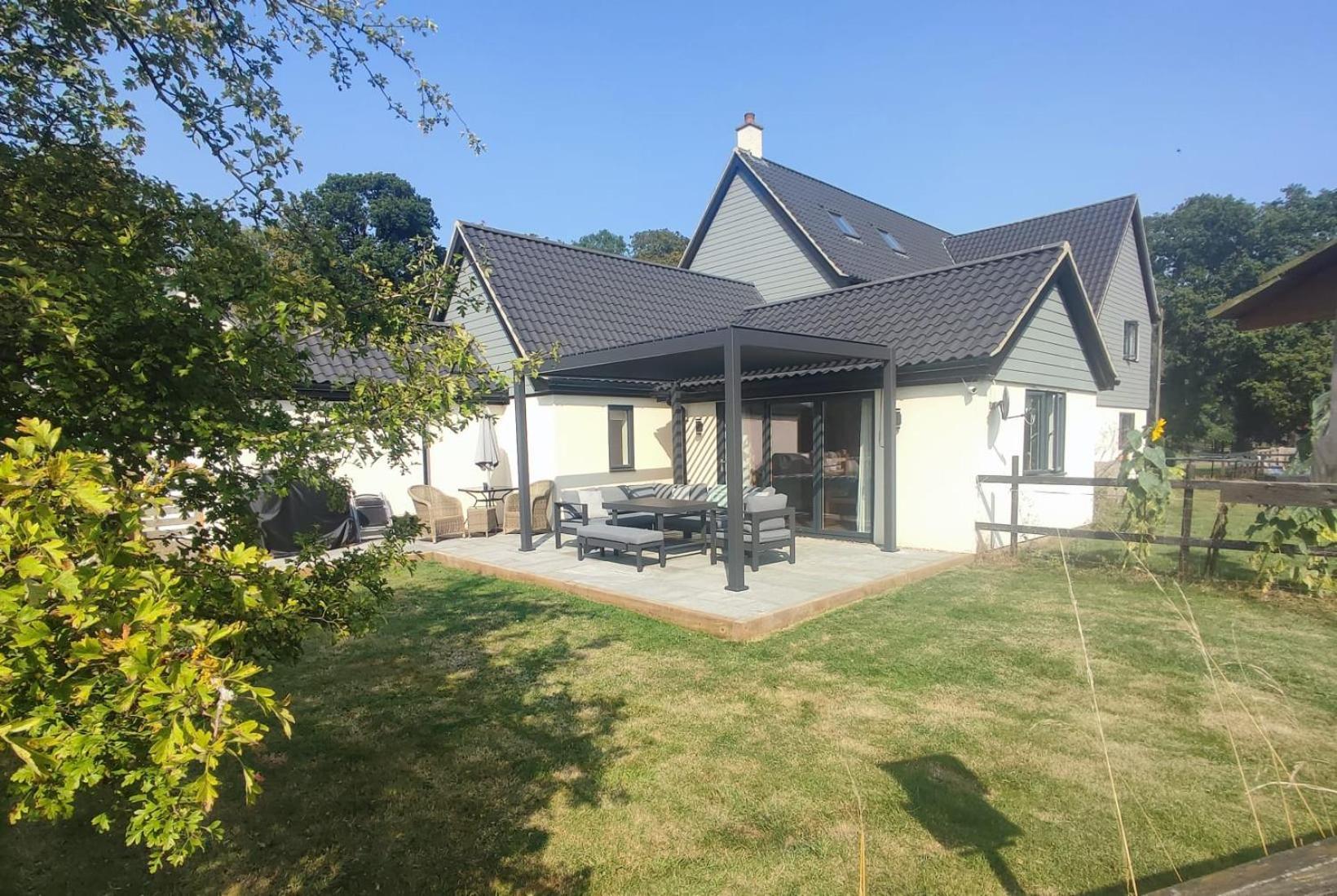 Littleton Farm Barns Saham Toney Exterior foto